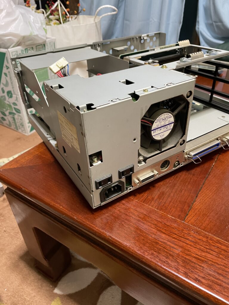 PC9801DAの電源ユニット